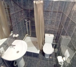 Стандартный трехместный номер в Эра