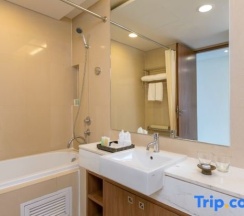 Люкс с кухней с 2 комнатами с балконом в Splash Beach Resort 