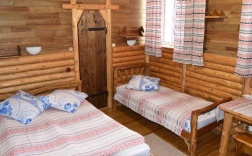 3-местный номер стандарт с 1 односпальной и 1 двуспальной кроватью в Знаменская богатырская застава