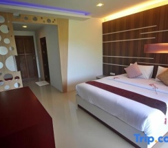 Двухместный номер Deluxe с балконом двуспальная кровать в Phi Phi Rimlay Cottage