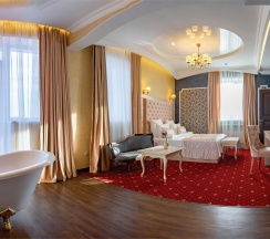 Luxe ESTET в Hotel Villa MARALIS