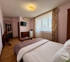 Двухместный номер "Комфорт" с 1 кроватью в Эдельвейс