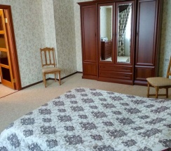 Одноместный номер первой категории Комфорт(люкс) с 2 комнатами в Нефтяник