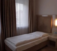 Четырёхместный номер Standard в Hotel Am Kurfuerstenplatz - Messe