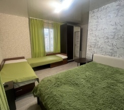 Четырёхместный номер Comfort с балконом в Акула
