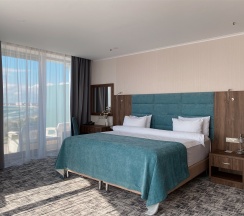 Трехкомнатные Апартаменты с террасой и видом на море в Grand hotel Anapa