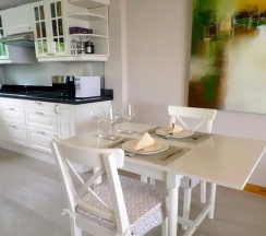 Апартаменты Пентхаус c 1 комнатой с балконом в Westbury Residence
