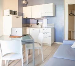 Апартаменты c 1 комнатой с балконом в Residence Sunrise Cesenatico