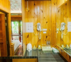 Двухместное бунгало с видом на сад двуспальная кровать в Ricci House Resort