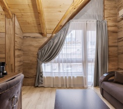 Полулюкс с балконом в Stellar collection chalet, Krasnaya Polyana