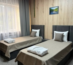Двухкомнатный полулюкс с балконом в Black Rock Garden