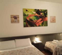 Трёхместный номер Comfort в Gira Guest House