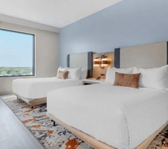 Номер Standard в Cambria Hotel Austin Downtown