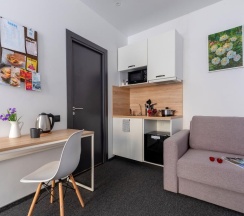 izzzi APARTAMENT с отд. входом на 1 этаже в izzzi 3* у Гостиного двора