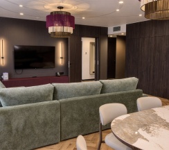 Люкс "Гагарин" в Hilton Garden inn Kaluga