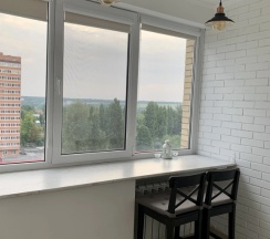Апартаменты с балконом и с красивым видом из окна в Квартира Harmony Place