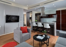 Corner Grand Apartment в Diamond Apartments