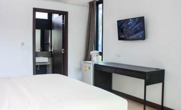 Вилла с видом на бассейн в Villa Navin Resort