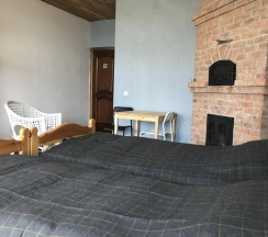 Комната стандарт с 2 односпальными и 1 двухъярусной кроватью Волшебная в Портал Белуха