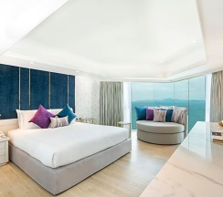 Люкс Thai Modern Theme с 2 комнатами в Royal Cliff Beach Hotel Pattaya