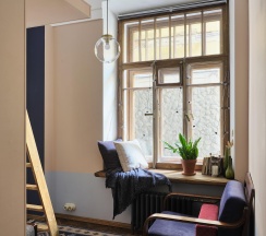 Mezzanine. Комната с кроватью на антресоли в Sands Rooms