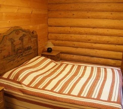 Номер делюкс с 1 двуспальной кроватью (корпус 5) в Соловки