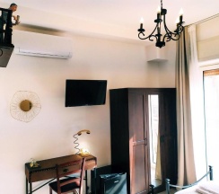 Номер Deluxe в Neapolis Pie