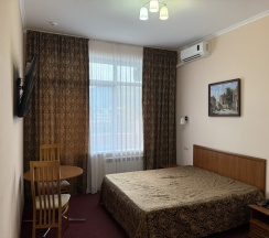 Двухместный "Комфорт" (Улучшенный) с балконом (6 этаж) в Аллес