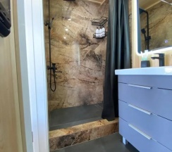 Четырёхместный коттедж Superior c 1 комнатой в Снежный Барс