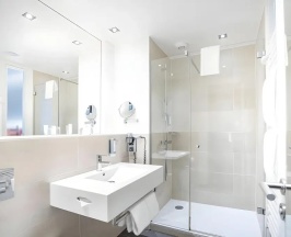 Двухместный номер Standard двуспальная кровать в Garner Berlin - Mitte, an IHG Hotel