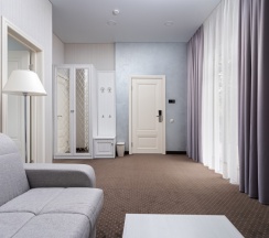 Двухкомнатный семейный в Trianon hotel