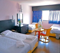Трёхместный номер Standard в Aquamarine Hotel