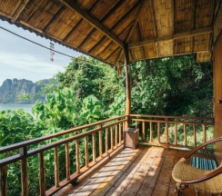 Бунгало с видом на море в Railay Garden View Resort