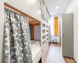 Стандарт 4-местный женский (№354) в Друзья Граффити