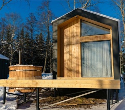 Двухместный Барнхаус на берегу озера в ЭкоPort на Отрадном