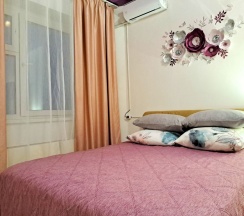 Квартира в Апартаменты на Якутск, 203 мкр, корп. 6, "Эмма"