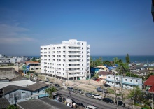 Двухместный номер Superior с балконом двуспальная кровать в Hisea Huahin Hotel