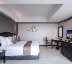 Двухместный полулюкс Space Zone двуспальная кровать в Baiyoke Sky Hotel