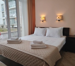 Апартаменты стандарт с двуспальной кроватью кв. 102б в Deluxe apartments
