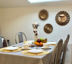 Апартаменты №10 "Люкс" на мансардном этаже в Саквояж