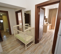 Корпус Андорра Семейный Люкс в Family Pride Inn Прайд