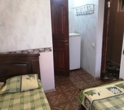 Трехместный стандартный номер в Виолетта