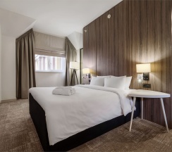 Номер Suite с двуспальной кроватью и диван-кроватью в Mercure