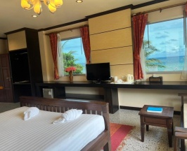Люкс с видом на море в Lotus Paradise Resort