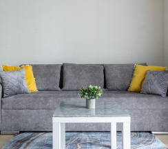 Номер Superior в Квартира на сутки Минск Маяк Метро 3 минуты Бесконтактное заселение Wi-Fi Кухня объединена с жилой зоной Отдельная спальня