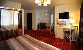 Полулюкс в Тихая площадь