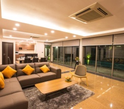 Вилла Premier рядом с пляжем в Villa Navin Resort