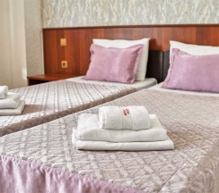 ДЕЛЮКС с балконом и видом на горы в Greek house viva hotels group