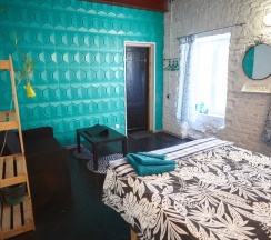 Дизайнерская отдельная комната с общими удобствами в Gallery and more