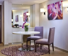 Двухместный люкс Deluxe c 1 комнатой с видом на город (двуспальная кровать) в Mercure Barsha Heights